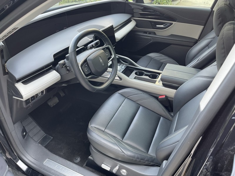 济宁24年林肯航海家5