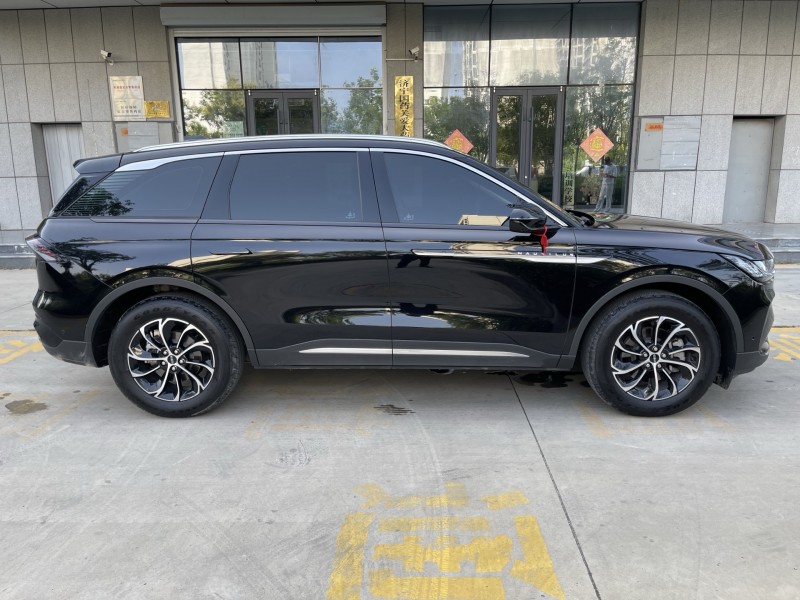 济宁24年林肯航海家8