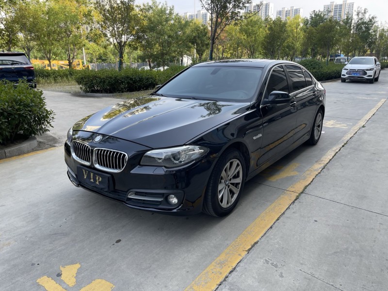 济宁17年宝马5系3