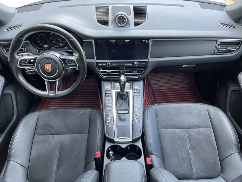 济宁19年保时捷Macan4