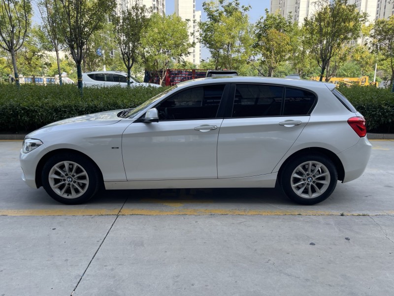 济宁16年宝马1系8