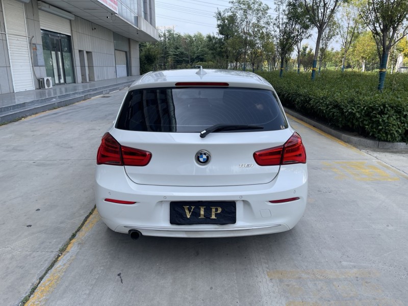 济宁16年宝马1系9