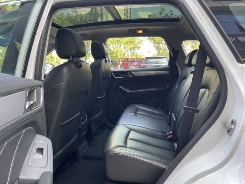 济宁18年荣威RX56