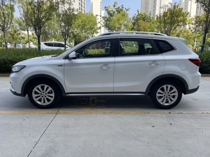 济宁18年荣威RX58