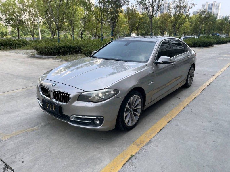 济宁17年宝马5系3