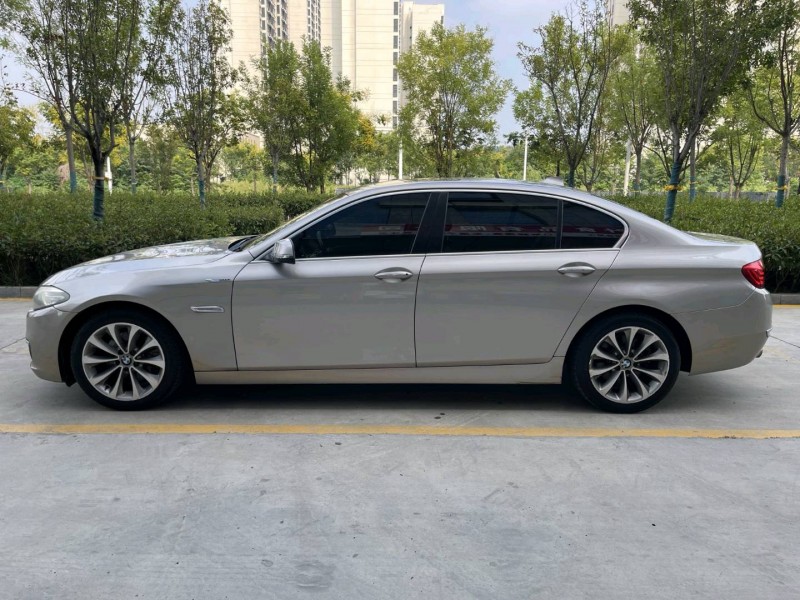 济宁17年宝马5系7