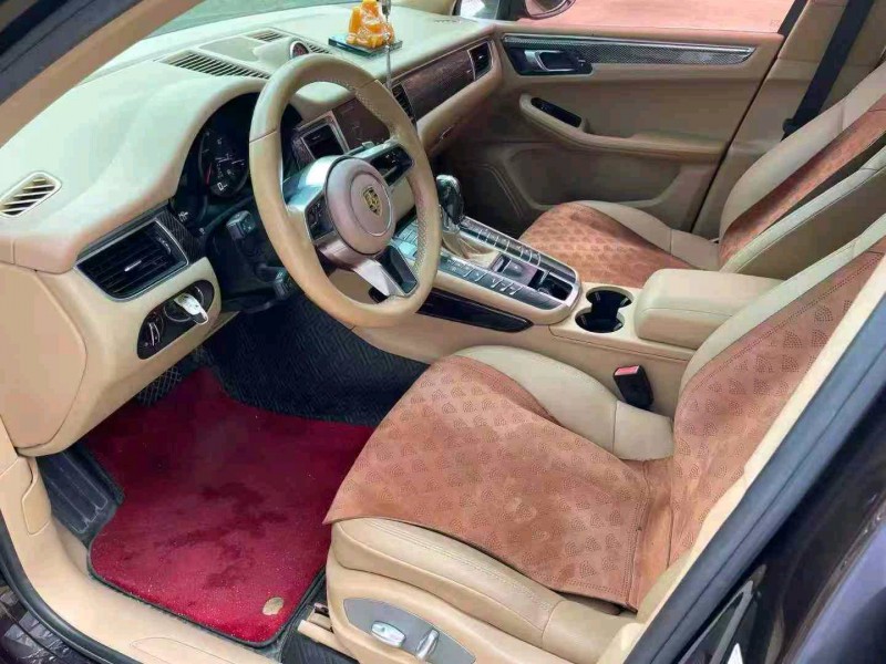 济宁17年保时捷Macan4