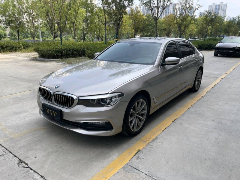 济宁18年宝马5系3