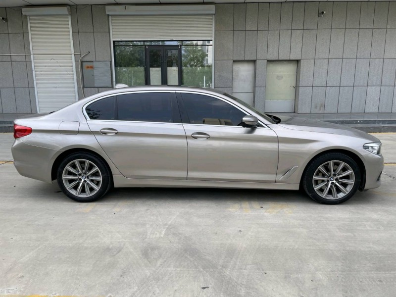 济宁18年宝马5系7