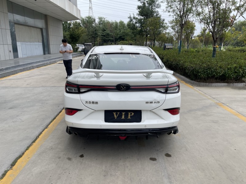 济宁21年江淮思皓6