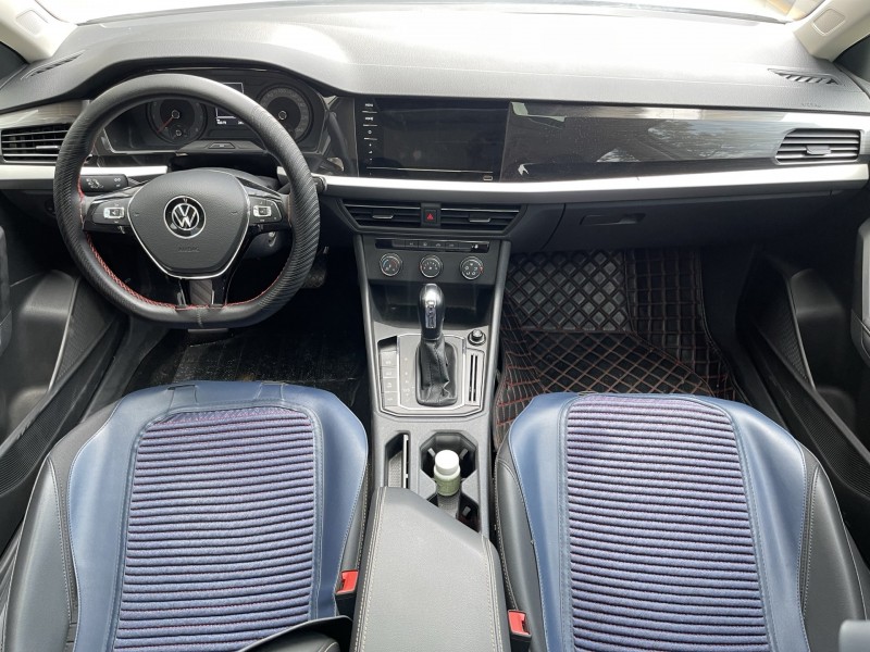 济宁21年大众朗逸7