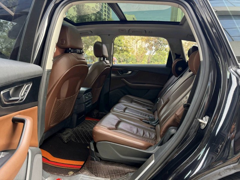 济宁17年奥迪Q74