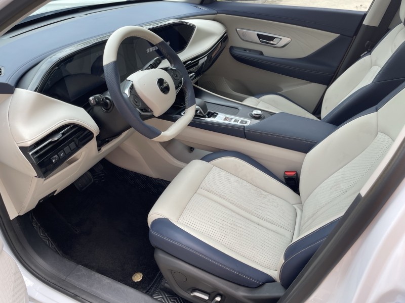 济宁22年东风风神8