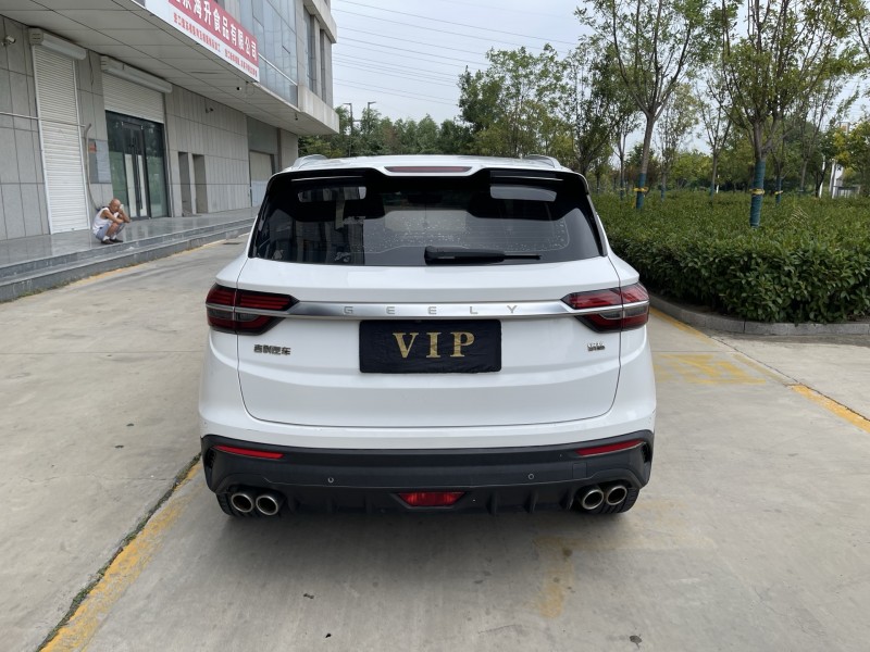 济宁19年吉利缤越7