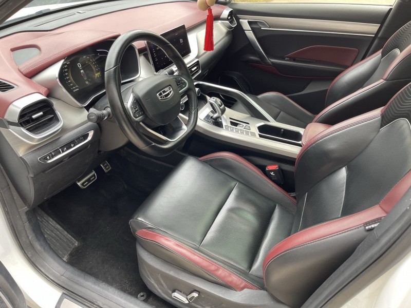 济宁19年吉利缤越9