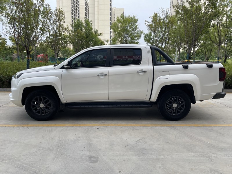 济宁23年江铃域虎4