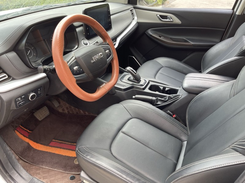 济宁23年江铃域虎9