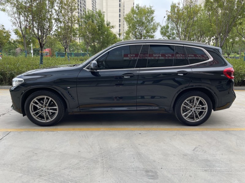 济宁21年宝马X34