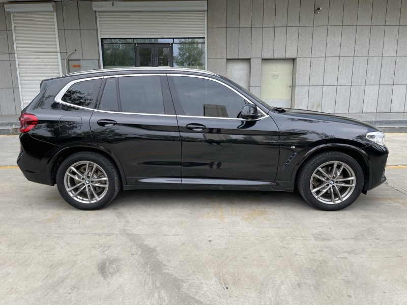 济宁21年宝马X38