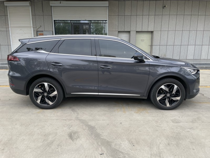 济宁24年比亚迪唐9