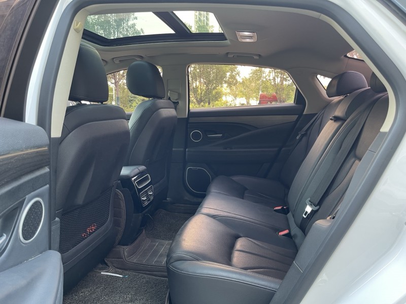 济宁18年吉利博瑞6