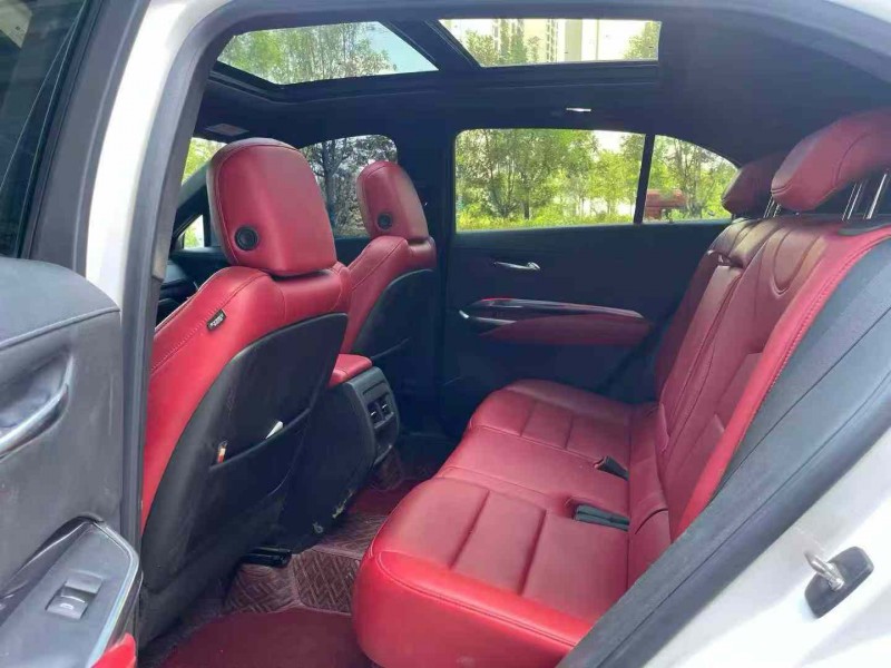 济宁20年凯迪拉克XT44