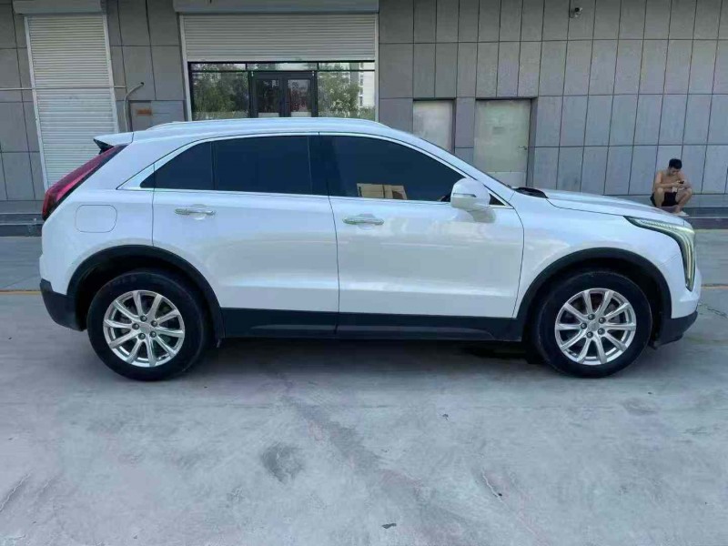 济宁20年凯迪拉克XT48