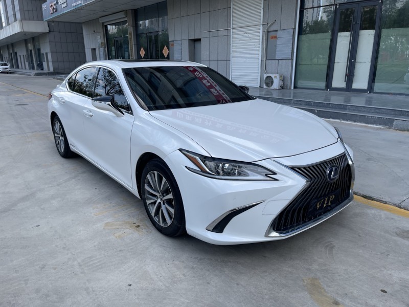 济宁21年雷克萨斯ES3