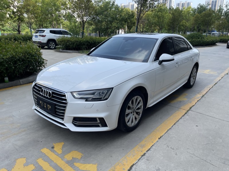 济宁19年奥迪A4L3