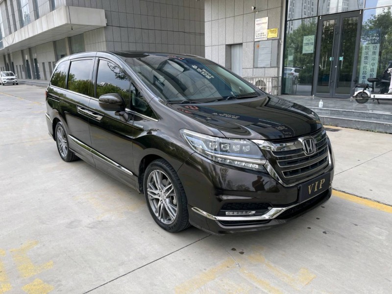 济宁21年本田艾力绅2