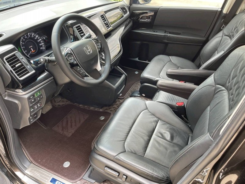 济宁21年本田艾力绅4