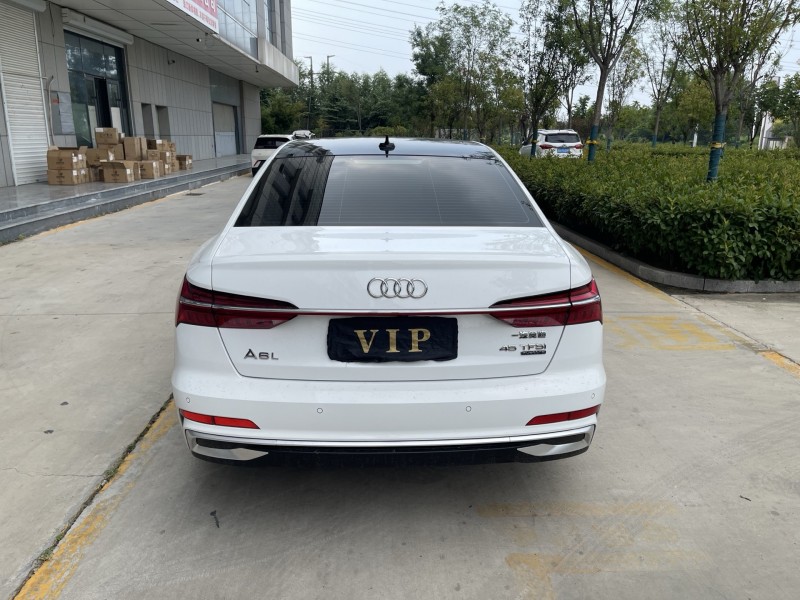 济宁19年奥迪A6L9