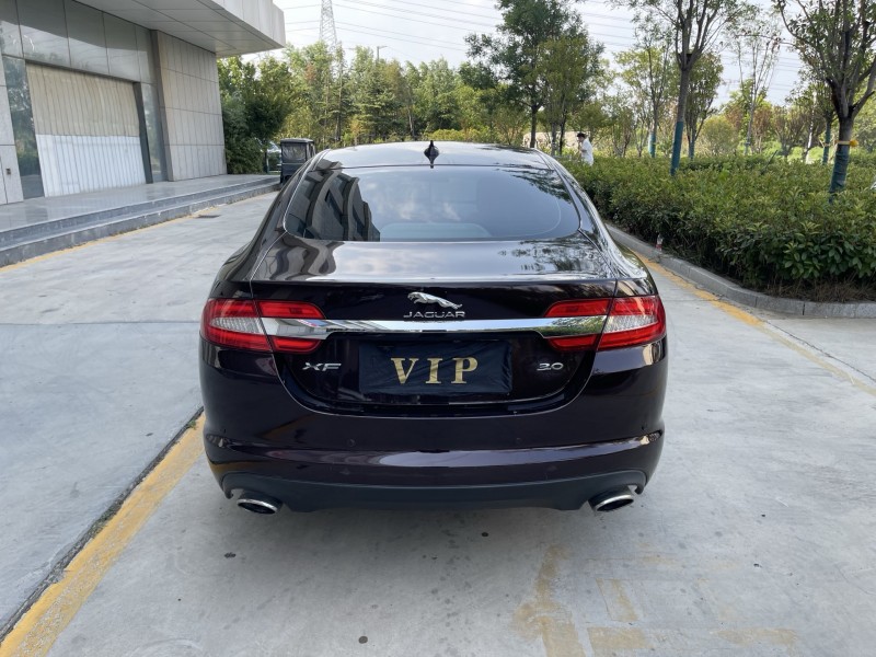 济宁15年捷豹XF8