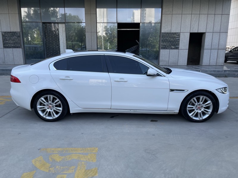 济宁18年捷豹XEL8