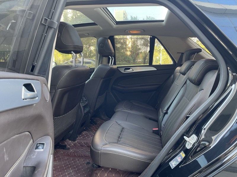 济宁16年奔驰GLE8