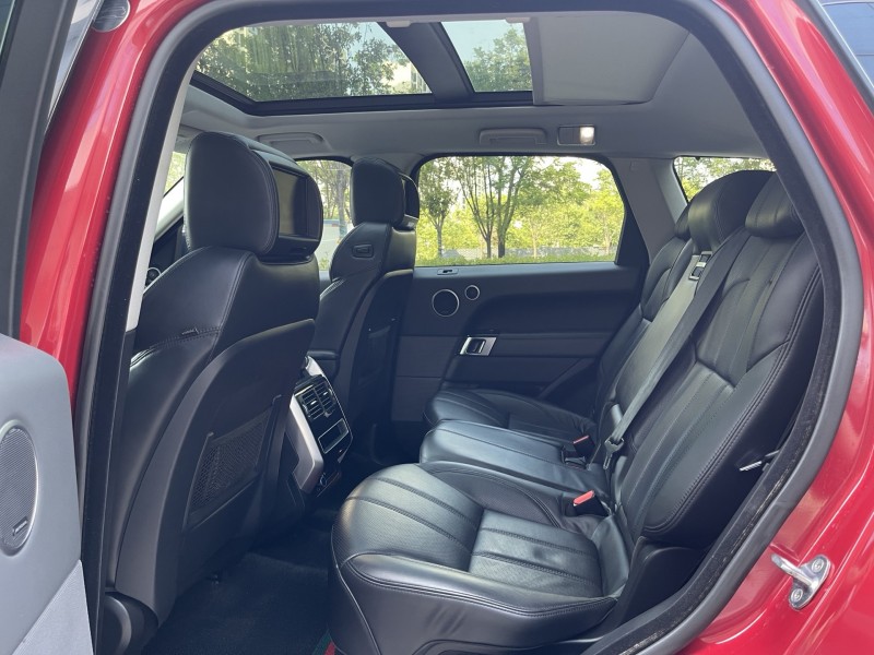 济宁14年路虎揽胜运动8