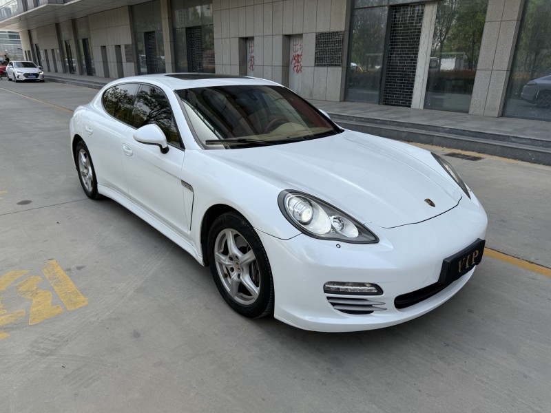 济宁13年保时捷帕拉梅拉3