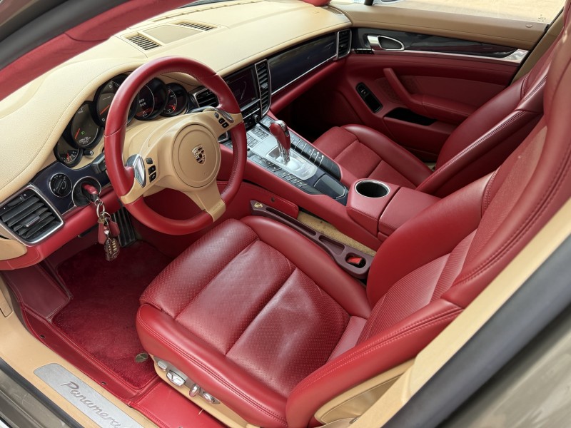 济宁13年保时捷帕拉梅拉5