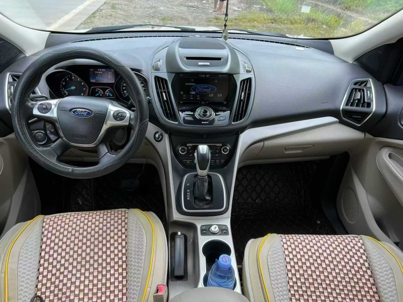 贵港14年福特翼虎4