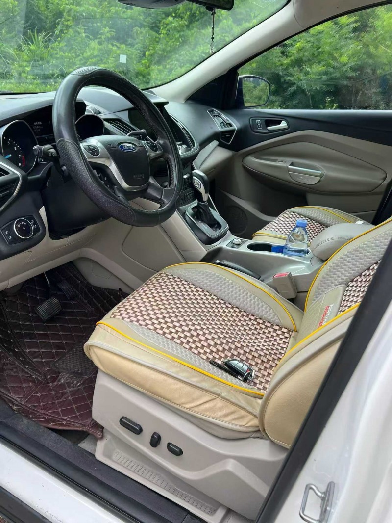 贵港14年福特翼虎6