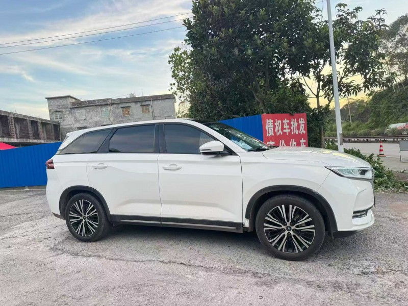 柳州21年长安汽车欧尚7