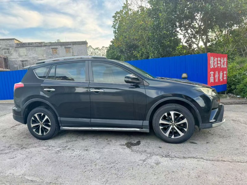 柳州17年丰田RAV4荣放2