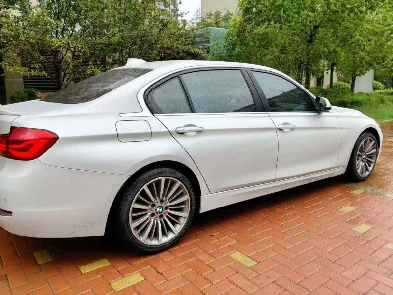 洛阳19年宝马3系8