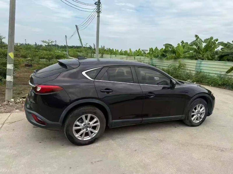 江门17年马自达CX-48