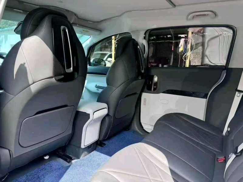 开封25年极狐汽车阿尔法5