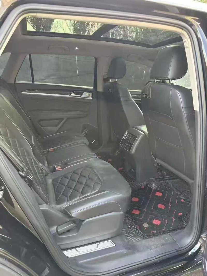 金昌21年大众途昂7