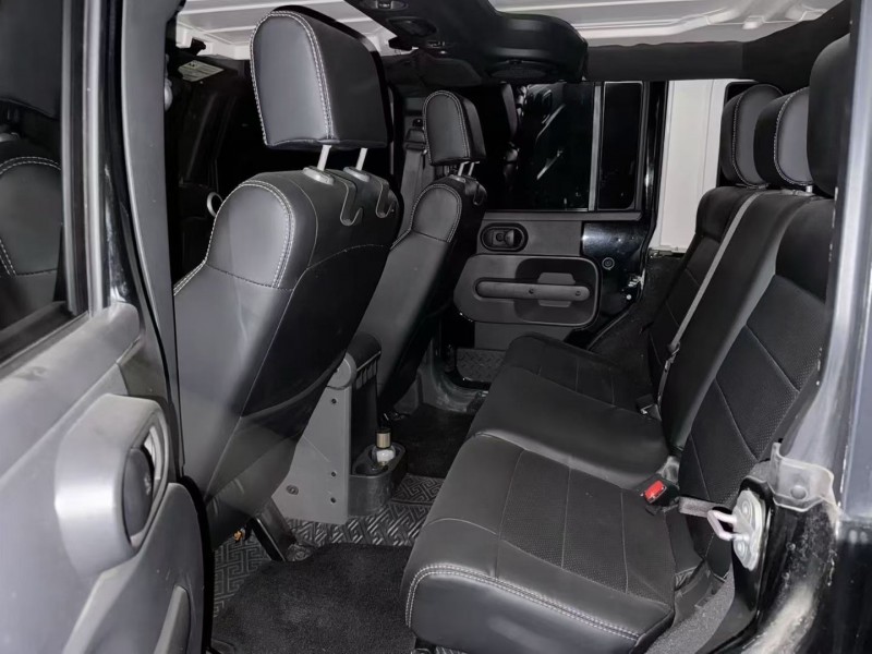 济宁11年Jeep牧马人4