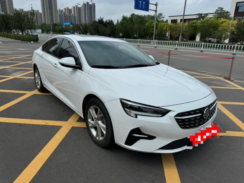 济宁22年别克君威2