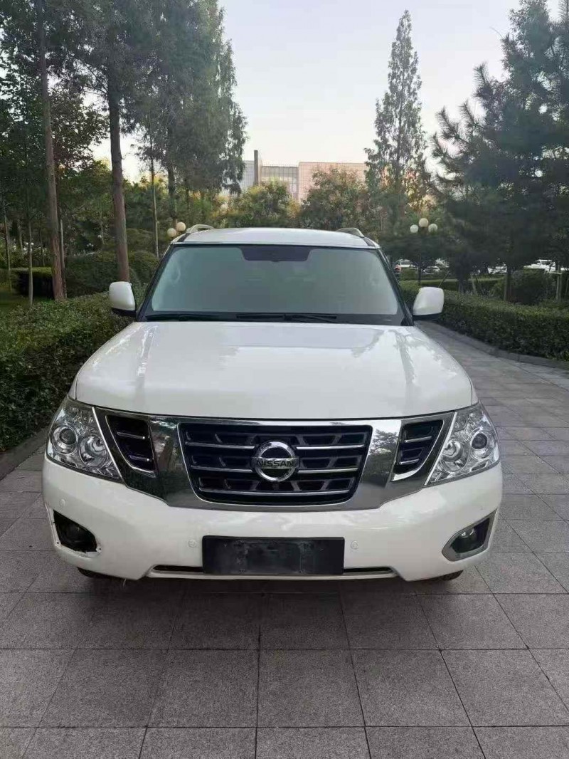 威海18年日产途乐1