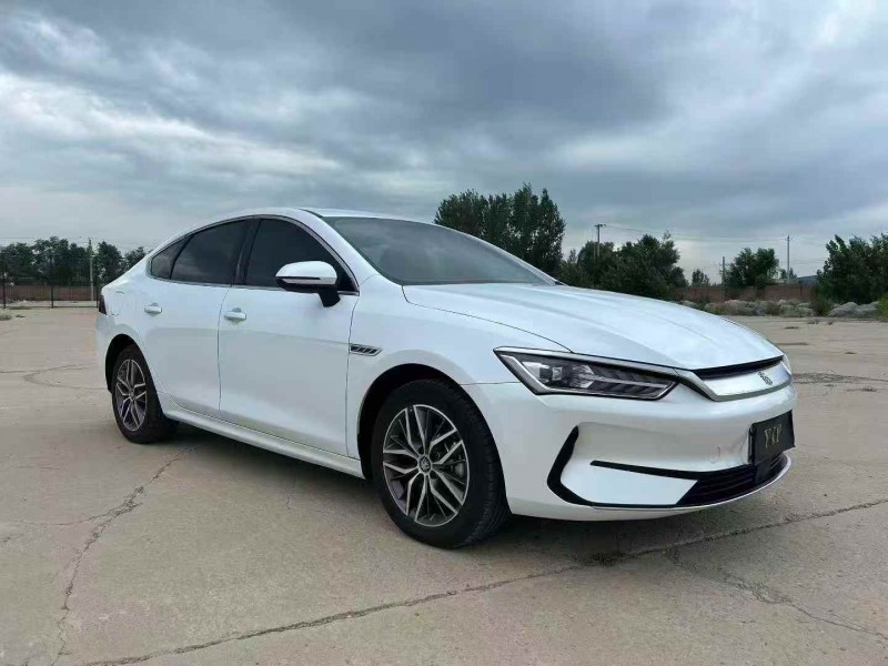 唐山25年比亚迪秦3